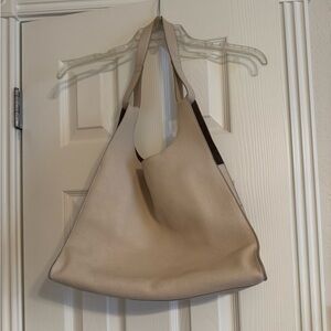 (LIKE NEW) CUYANA Double Loop
Leather Bag